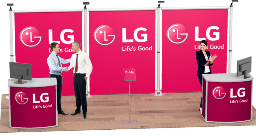 Messestand Roll-Up Modular W3 Form 3 Menschen auf einem Messestand