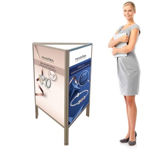 Mobiler Dreieck-Gehwegaufsteller mit austauschbaren Grafikpaneelen gehwegaufsteller-dreieck